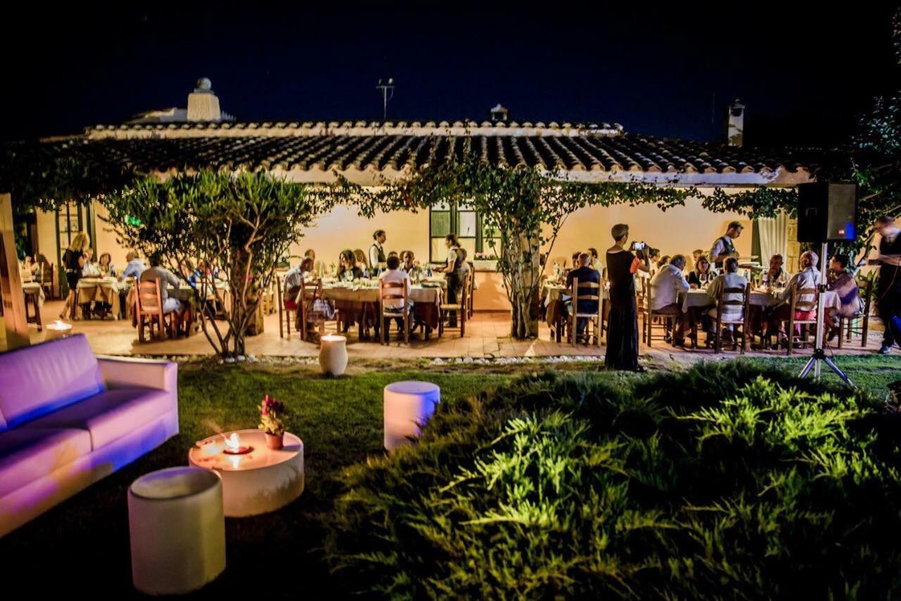 Hotel Ristorante Sa Pedrera Cabras Bagian luar foto